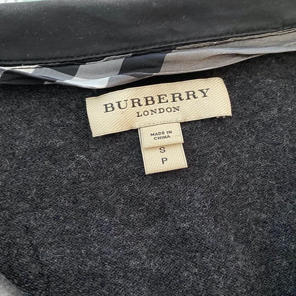Burberry Sweater - Picture 4 of 5